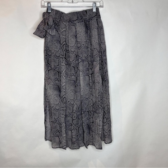Maeve | Annette Midi Skirt - Picture 3 of 6
